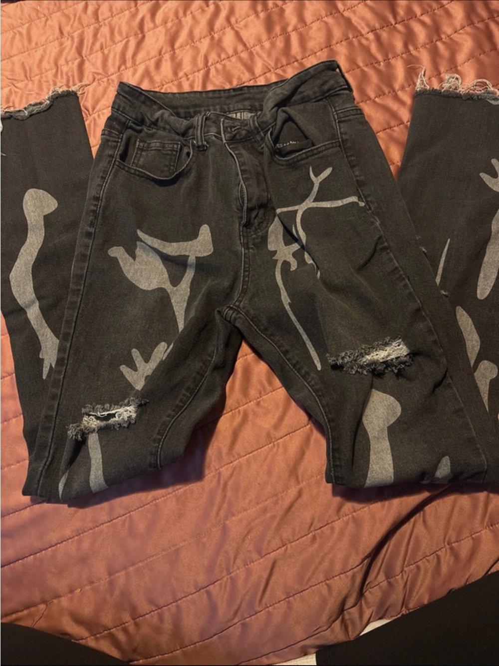 Men's Black Distressed Jeans with Grey Graphic Print